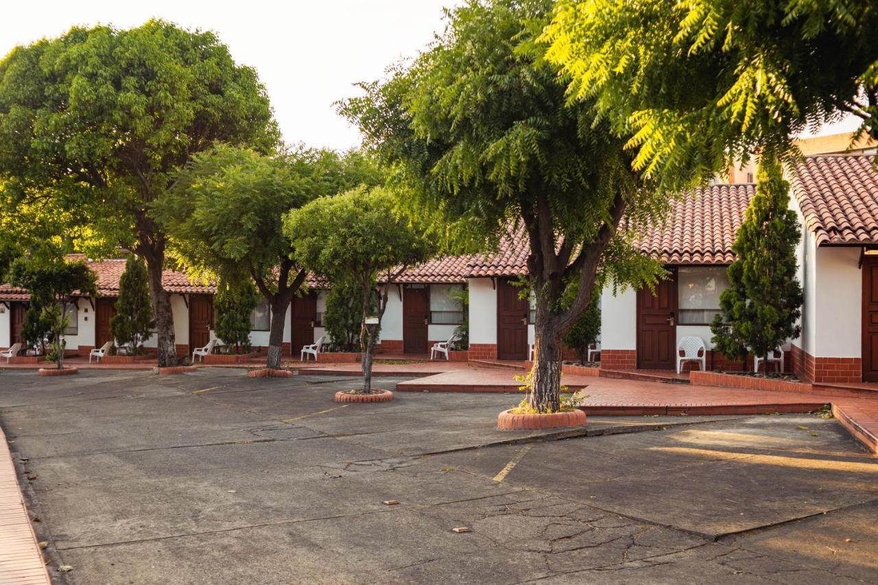 Hotel Faranda Bolivar Cucuta, A Member Of Radisson Individuals Экстерьер фото